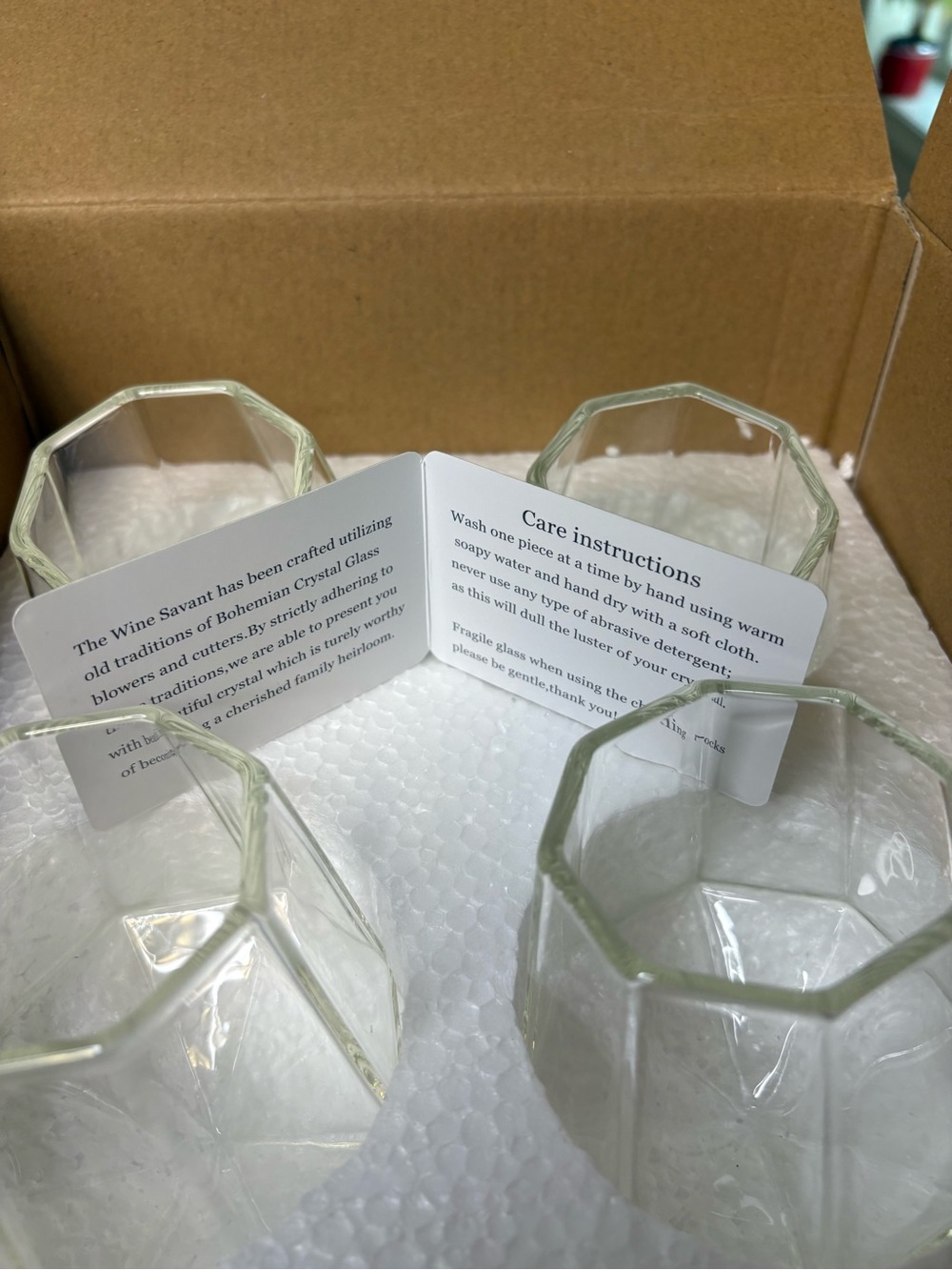 The Wine Savant Diamond Glasses Set of 4 - Black Box - Picture 4 of 4